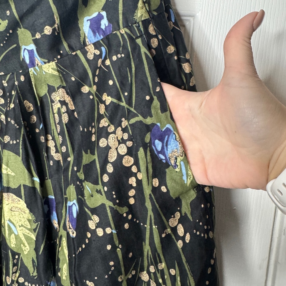Ann Taylor LOFT Skirt Women's 14 Black Blue Floral Pleated A-Line Pockets - Picture 4 of 6
